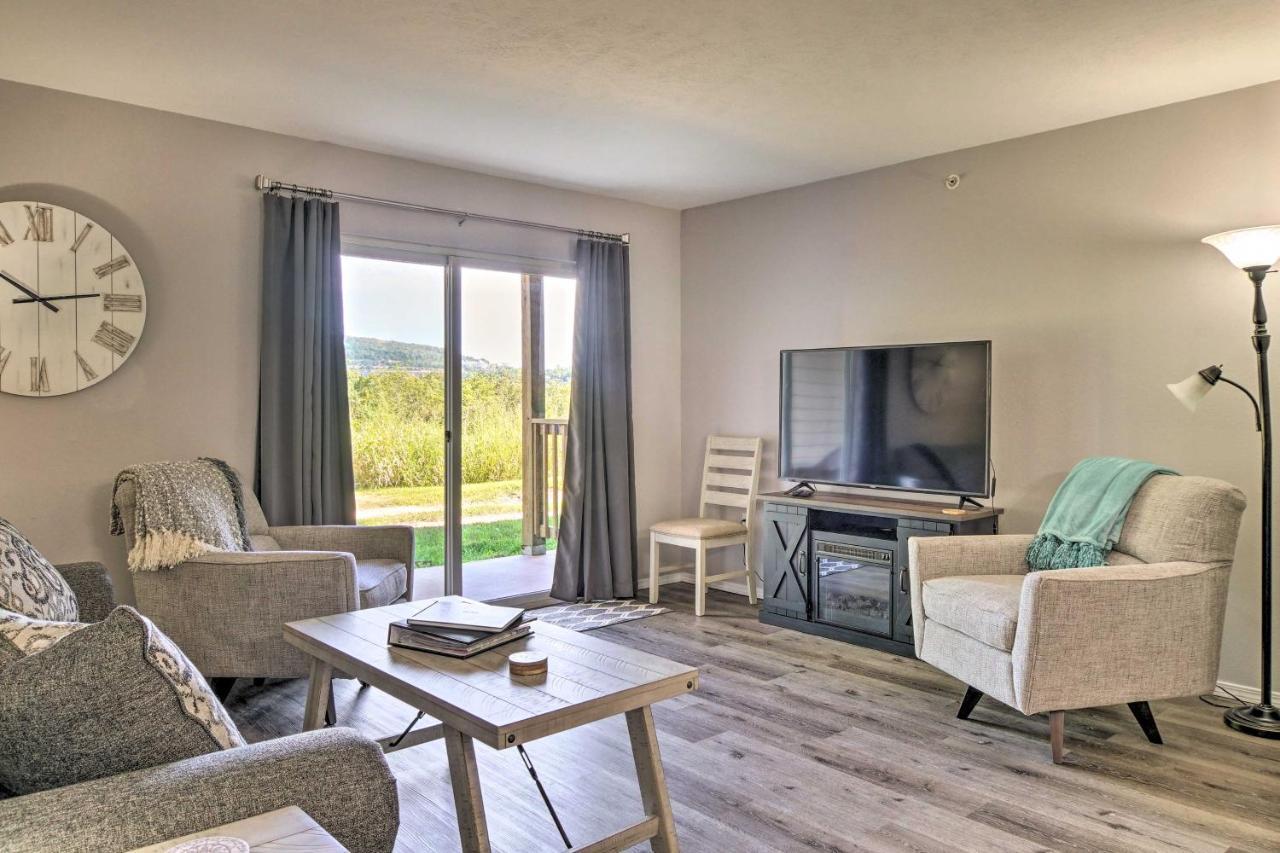 Cozy Condo With Pool Access, 5 Mi To Table Rock Lake برانسون المظهر الخارجي الصورة
